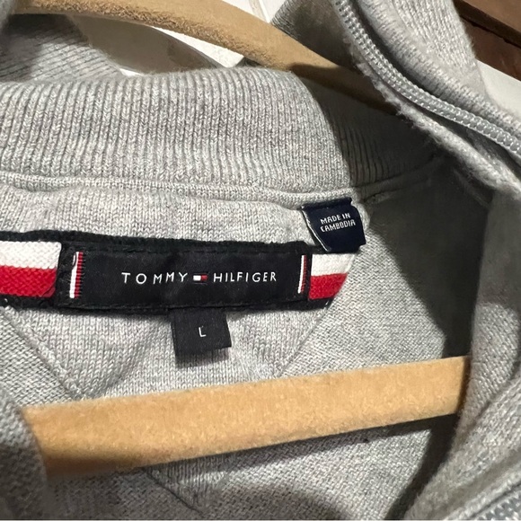 Tommy Hilfiger Quarter Zip Sweater Gray Size Large Academia Preppy 1/4 Zip - Picture 5 of 5